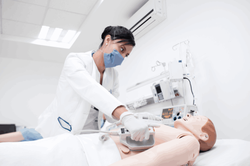 Reto Hospitalario: Simulación de Emergencia Médica