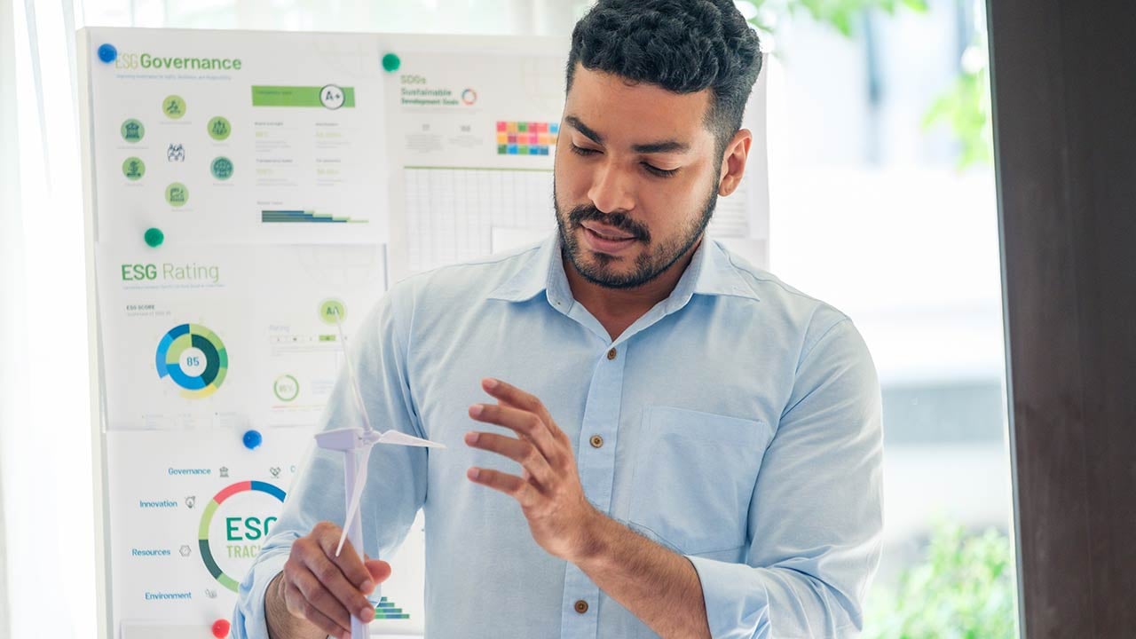 Estudia la nueva carrera de Administración de Empresas Tuísitcas de la UNITEC