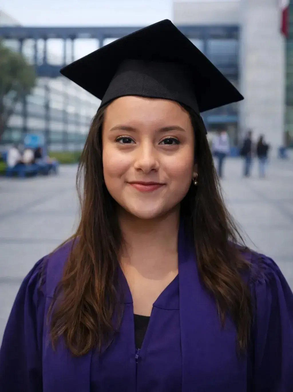 Elizabeth, , egresada caso de éxito de la Licenciatura en Pedagogía de UNITEC