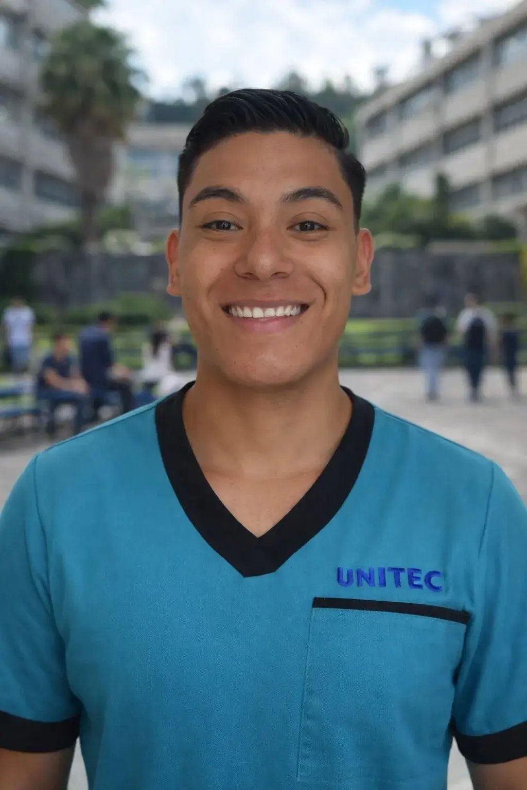 Gustavo, egresado caso de éxito de la Licenciatura en Nutrición de UNITEC