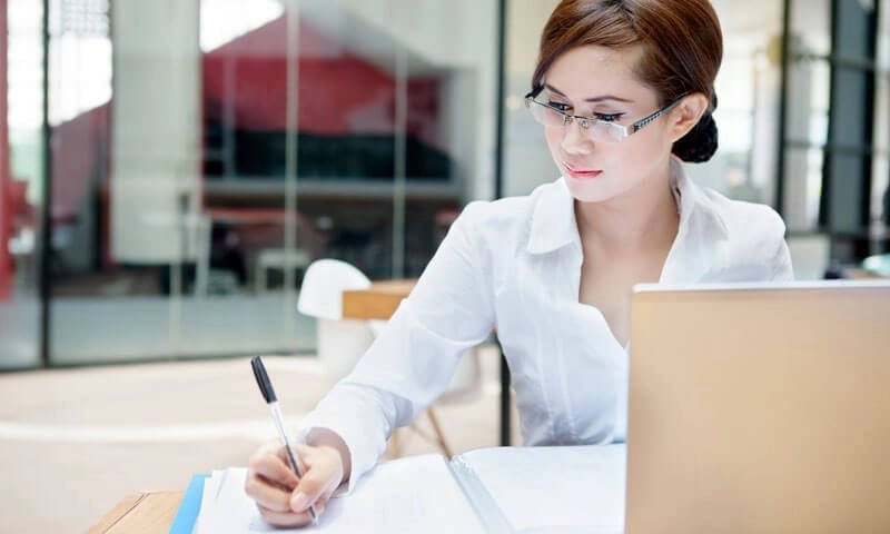 Clicenciatura-administracion-empresas-2h-1
