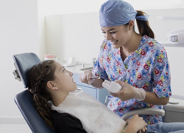 En la Clínica de Odontología se preparan los futuros odontólogos de México. ¿Quieres conocerla?