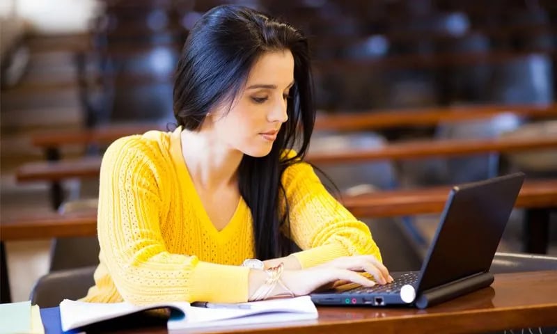 En UNITEC contamos con la modalidad en línea para que puedas estudiar tu carrera profesional.