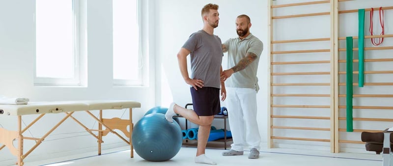 ¿Qué diferencia hay entre un quiropráctico y un fisioterapeuta?