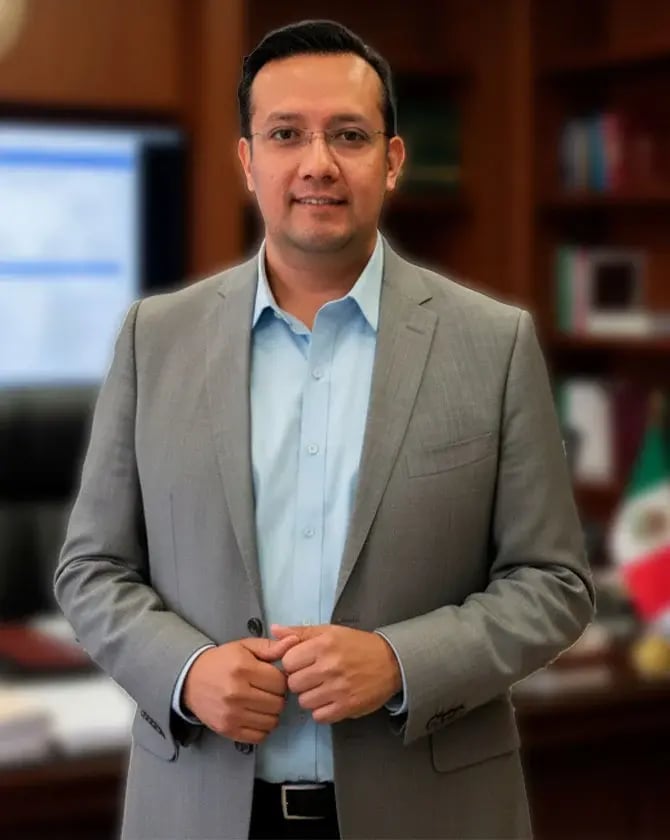 Carlos, egresado caso de éxito de la Maestría en Línea de UNITEC