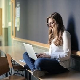Como-aplicar-el-pensamiento-crítico-e-innovador-en-el-aula-Dec-17-2022-09-04-02-3842-PM