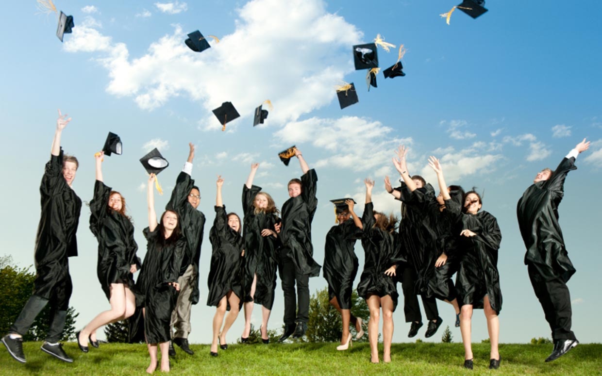 alumnos-turismo-graduados-en-australia-1-2