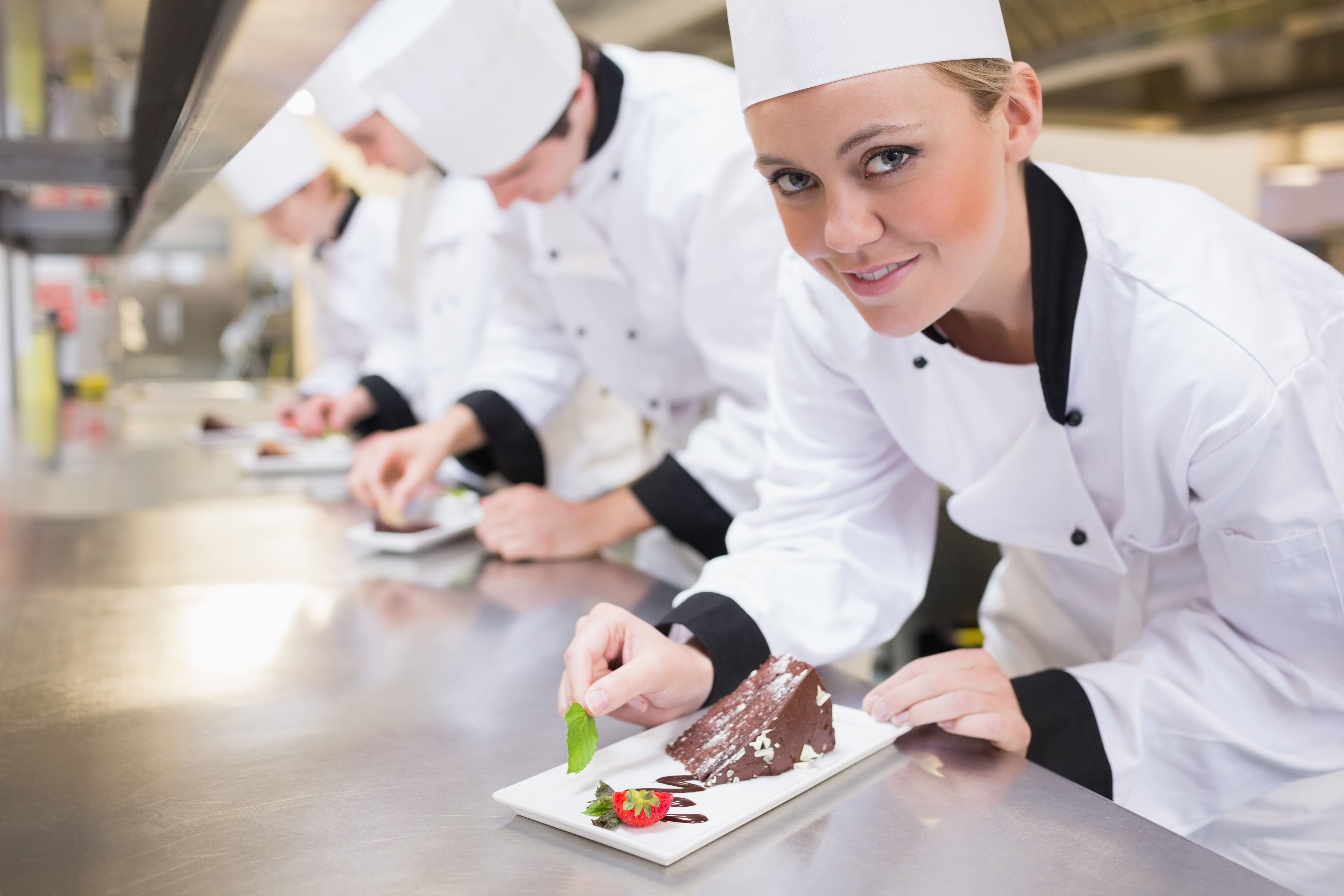 lo-que-necesitas-saber-del-uniforme-del-chef-2-Dec-17-2022-06-24-57-4919-PM