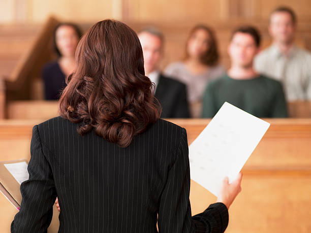 oportunidades-laborales-para-los-abogados-del-futuro-2-Dec-17-2022-06-21-30-2107-PM