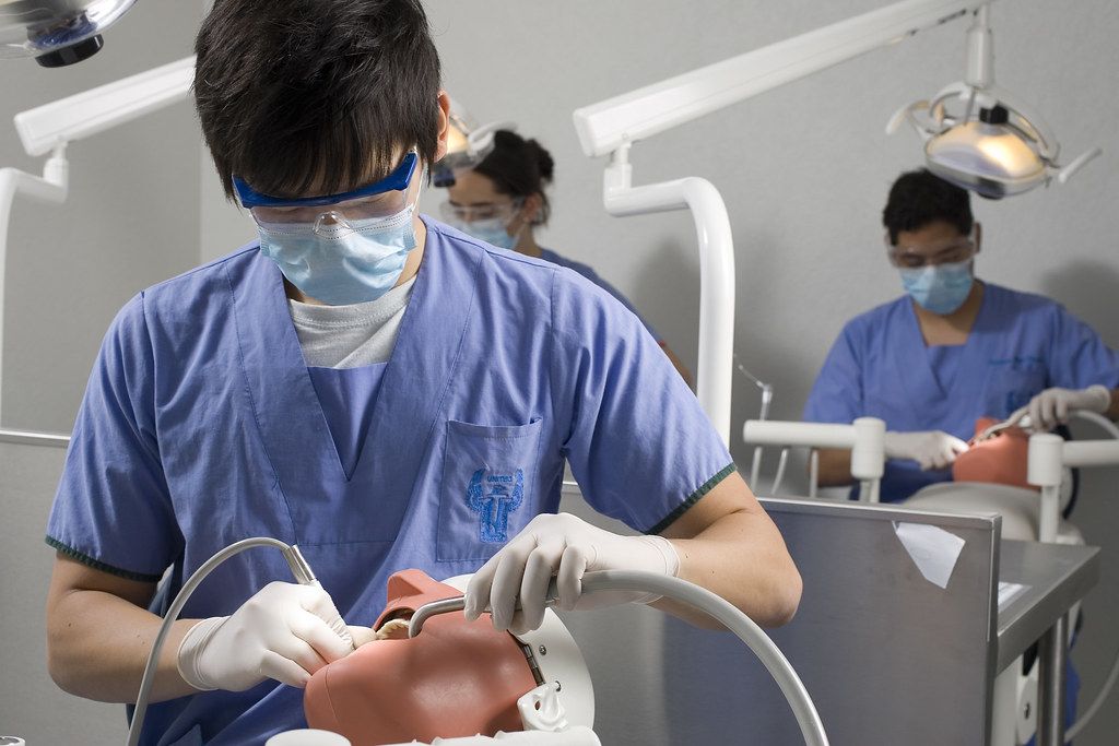 sabias-que-la-unitec-cuenta-con-una-clinica-de-odontologia-4-compressor