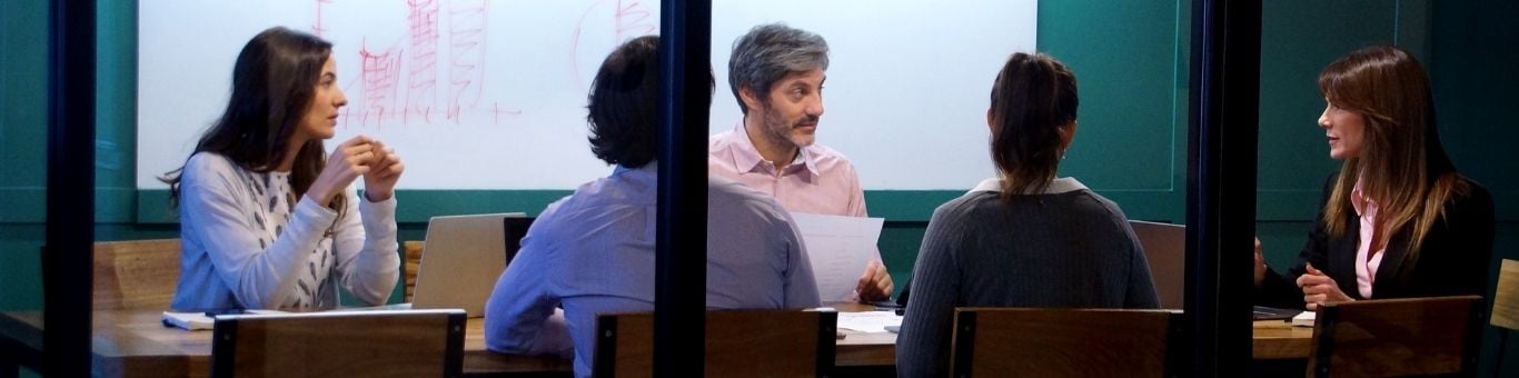 empleo-reglas-de-etiqueta-para-reuniones-laborales
