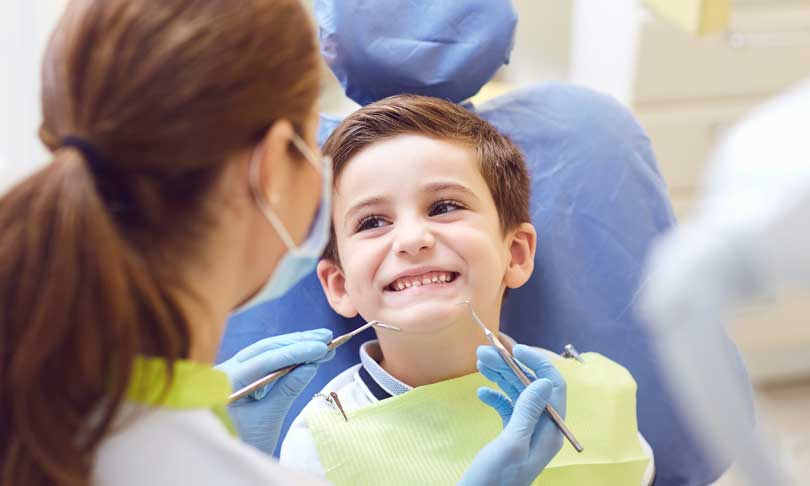 Especialidades Odontol{ogicas