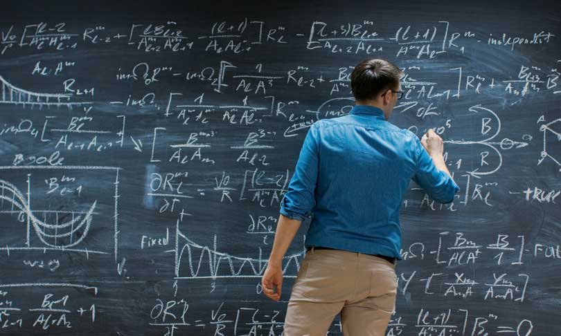 Maestro de Licenciatura en Física