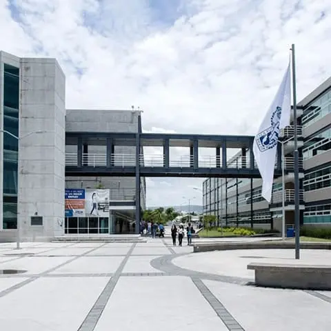 unitec-campus-fachada-leon-1